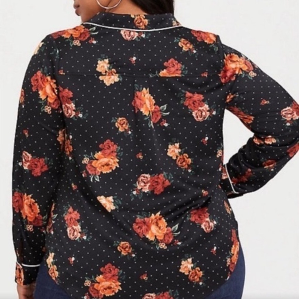 Black Satin Floral Pajama Blouse - Picture 4 of 12